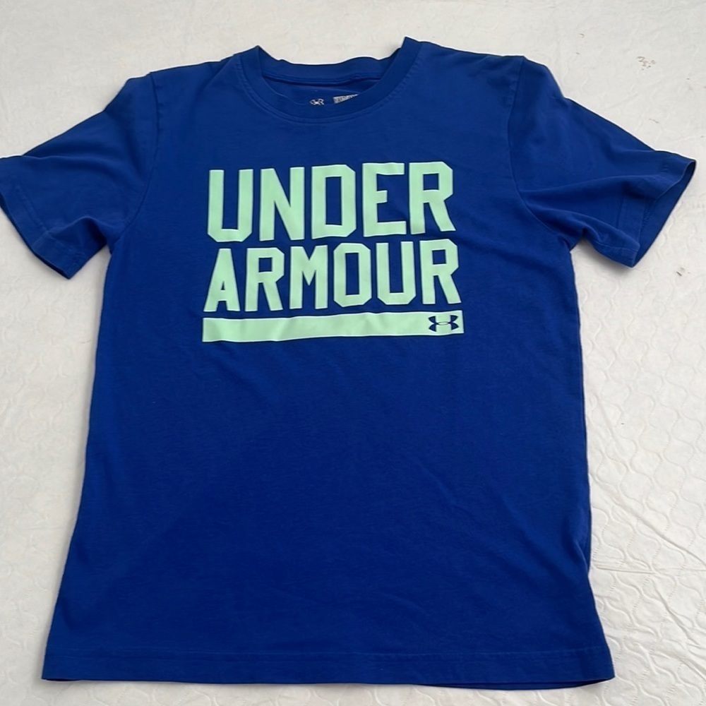 Under Armour blue short sleeve green logo t-shirt